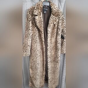 Leopard Print Faux Fur Coat. Size S NWT.